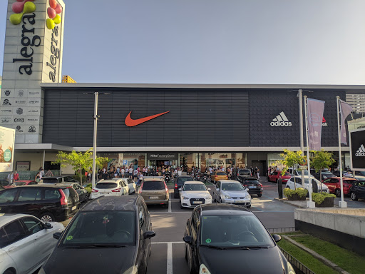 Nike Store | San Sebastián de Reyes ▷ Opiniones 2023