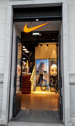 Sembrar haz Falange Nike Store | Madrid ▷ Opiniones 2022